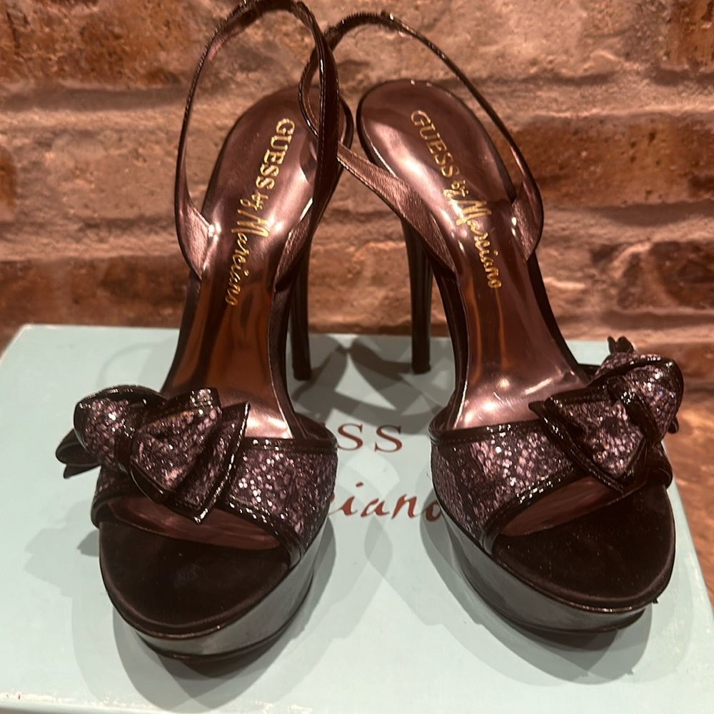 Marciano Cleopatra platform bow sandals Heel 6